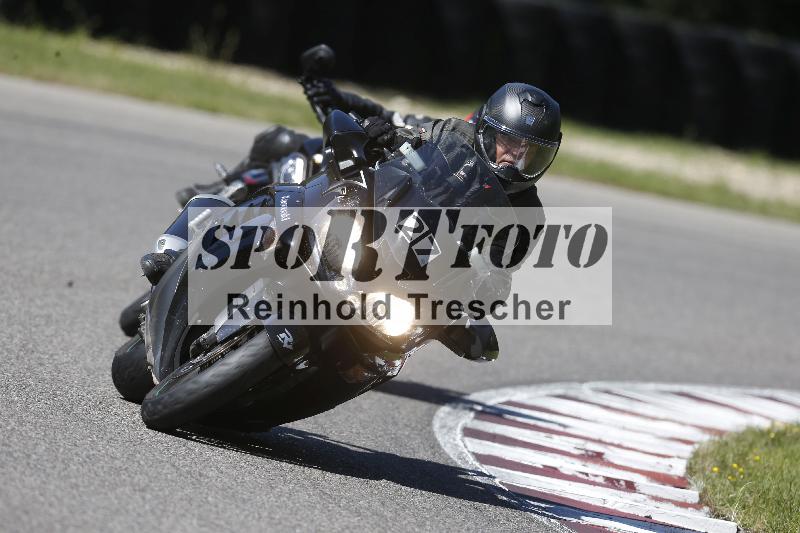 /Archiv-2025/48 25.08.2025 Cornu Master School ADR/blau-bleu/27